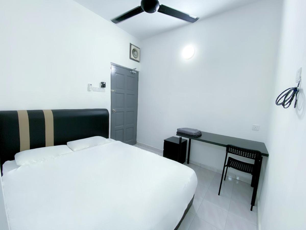 Venice Guest Hostel - Bilik Sahaja Lumut Bagian luar foto